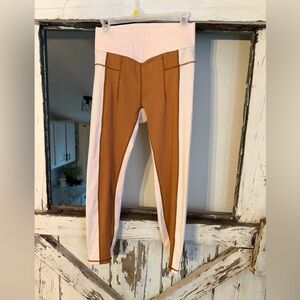 FP Free People Movement Leggings color block cream & caramel Size Medium V Waist